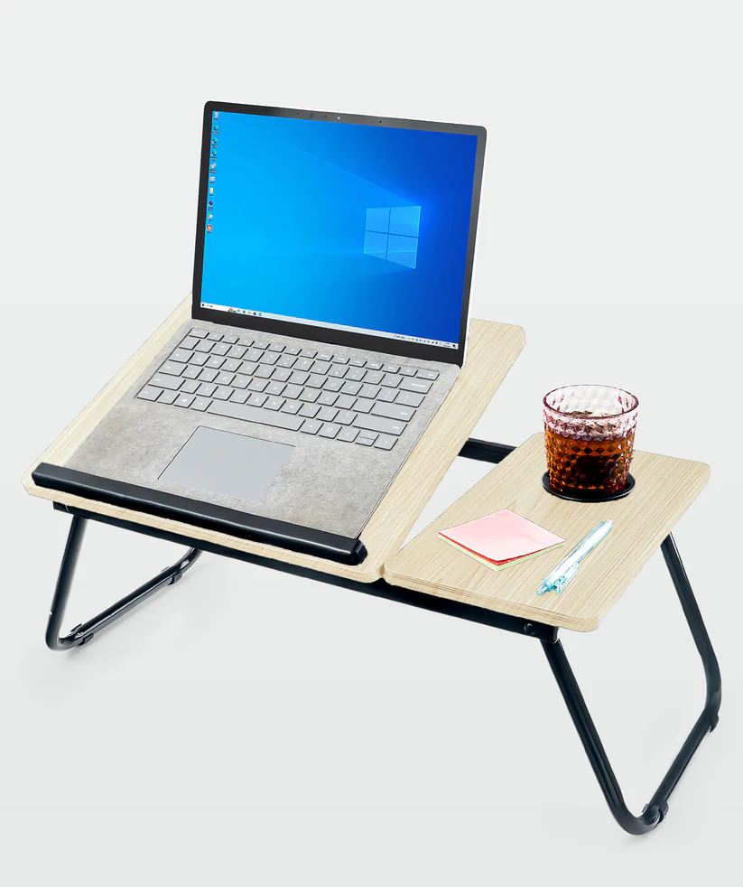 Mesa plegable portátil en madera y metal: ideal para trabajar y relajarte